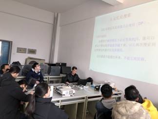 E:\学院工作\新工科实验班\新工科实验班\2019\2017级导师组授课\2017级导师组第一次授课照片\17级新工科导师授课计划与照片_ACM组\2019.3.10授课\8.jpg